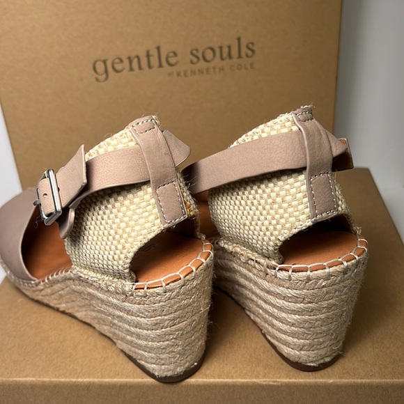 EUC Women's Charli Ankle-Strap Espadrille Wedge Sandals - Picture 4 of 6